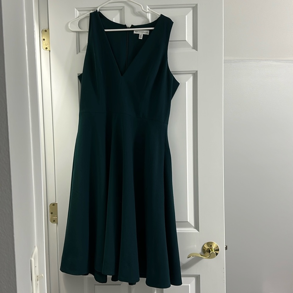 Dress the Population forrest green dress